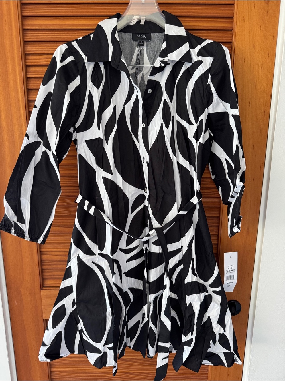 MSK Black & White Graphic Button-Front Shirt Dress